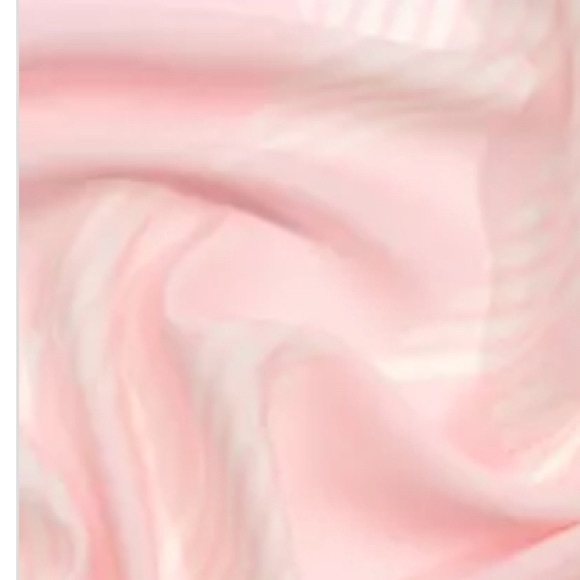 Beautiful Ralph Lauren 100 percent silk scarf - Picture 5 of 5